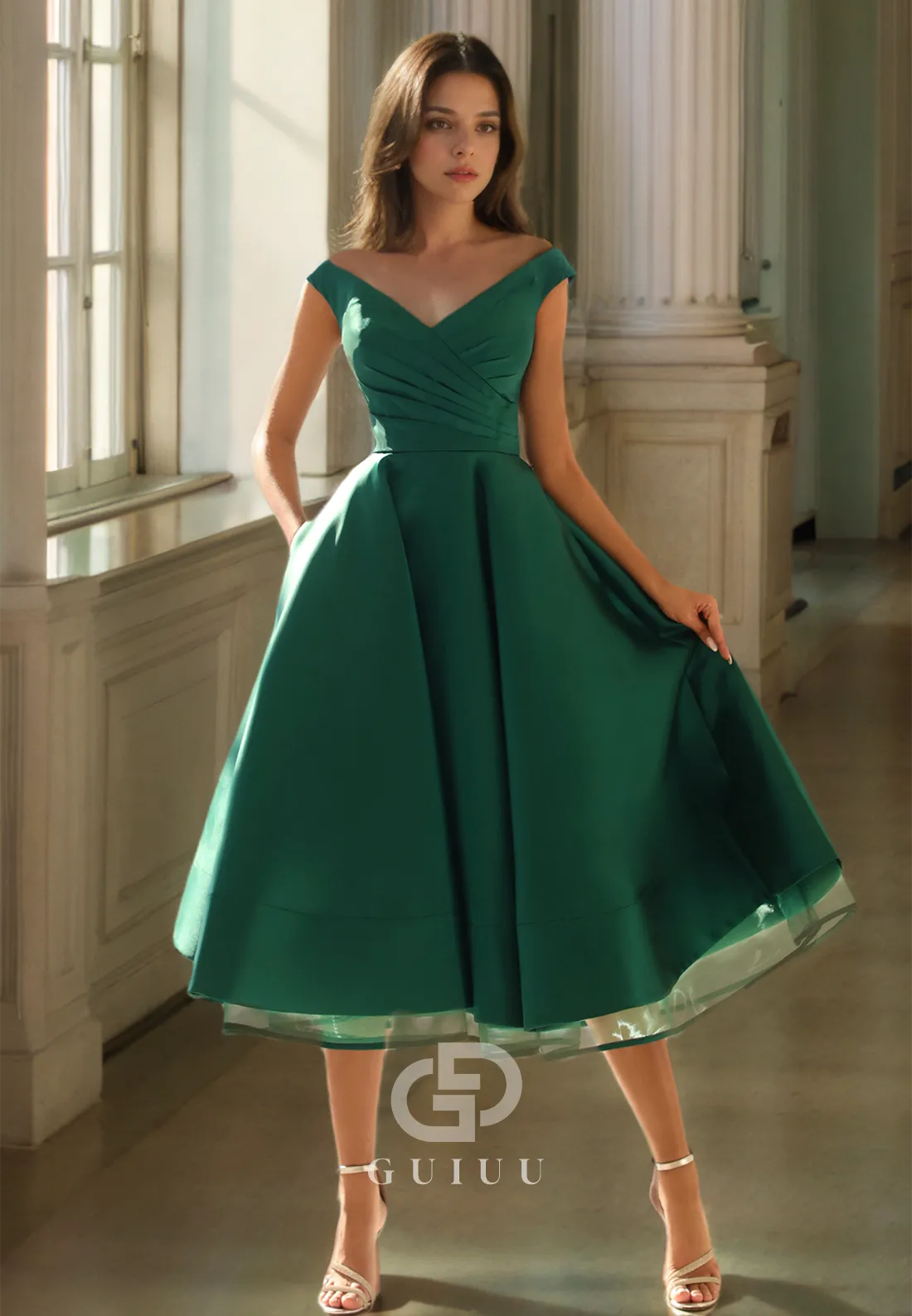 Dark Green Cap Sleeves V-Neck Ruched Knee-Length Prom Party Dress